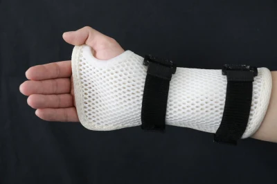 Hot Sell FDA Certified Orthopedic Thermoplastic Splinting Knee/Wrist/Finger Brace Fracture External Fixation Bone Support Light and Comfortable Casting Tape